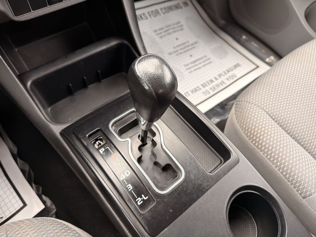 2015 Toyota Tacoma Image 24