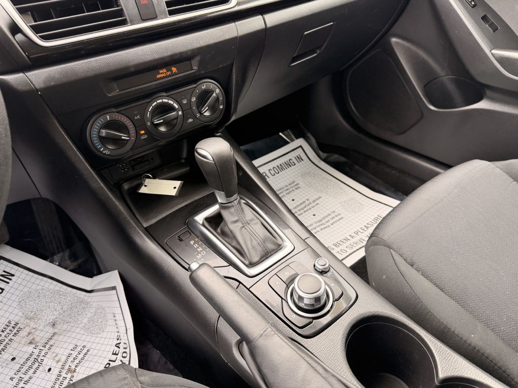 2016 Mazda Mazda3 Image 18
