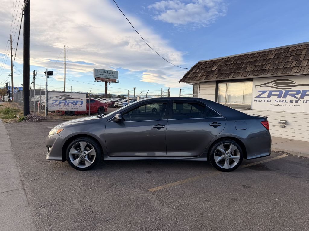 2014 Toyota Camry Image 4