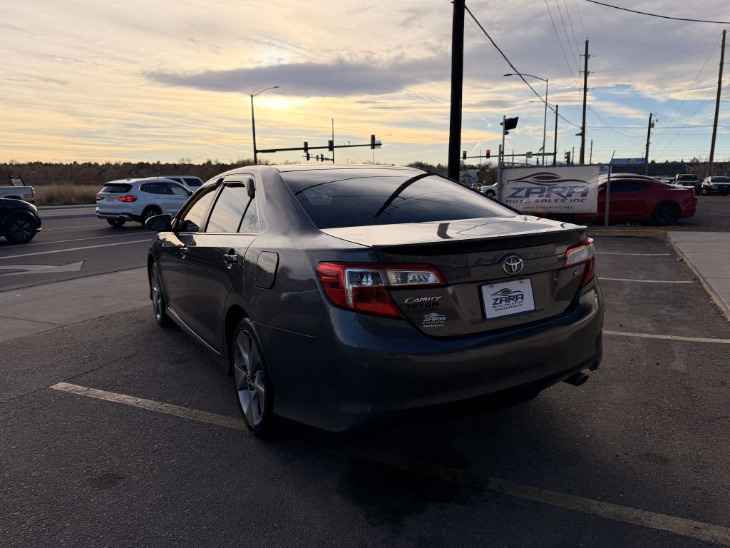 2014 Toyota Camry Image 5