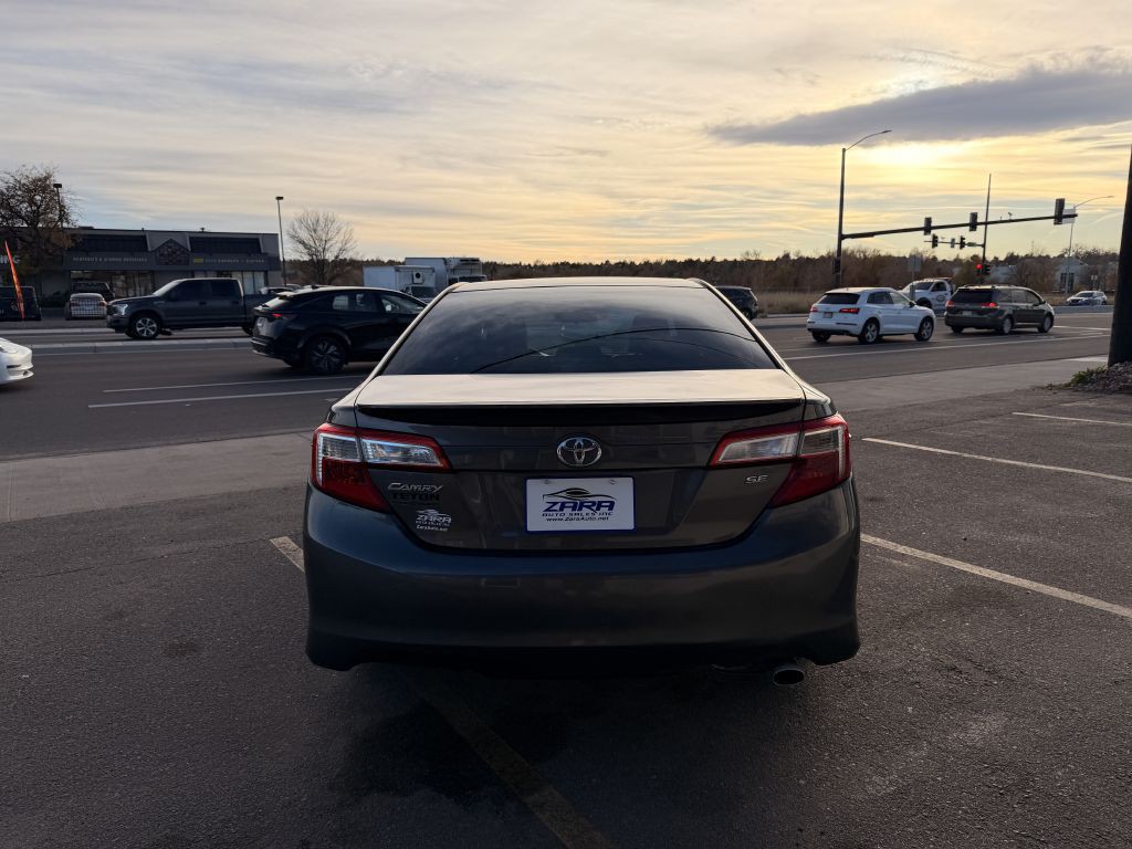 2014 Toyota Camry Image 6