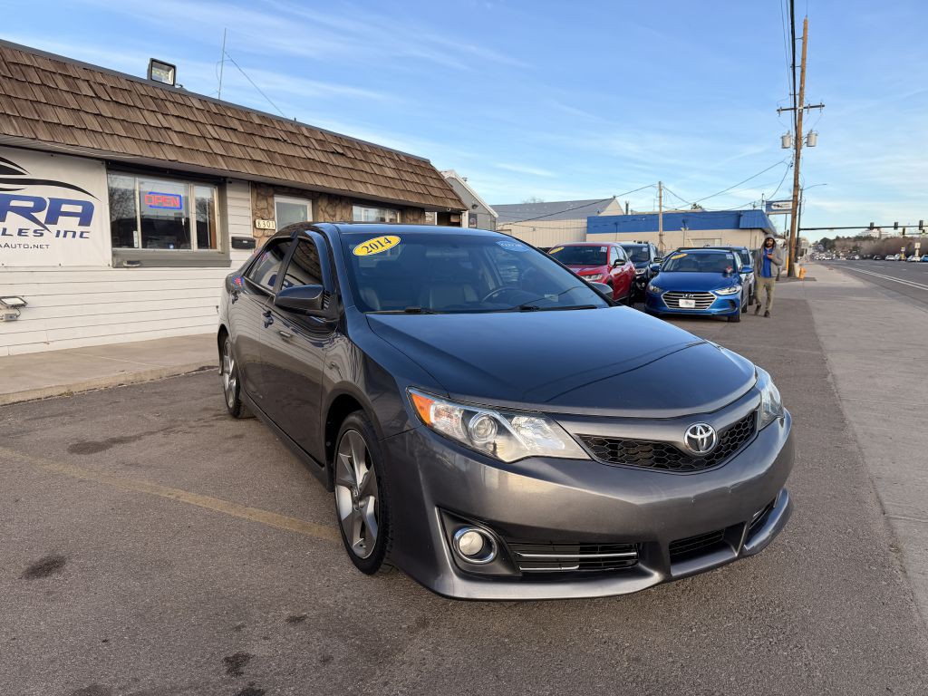 2014 Toyota Camry Image 9