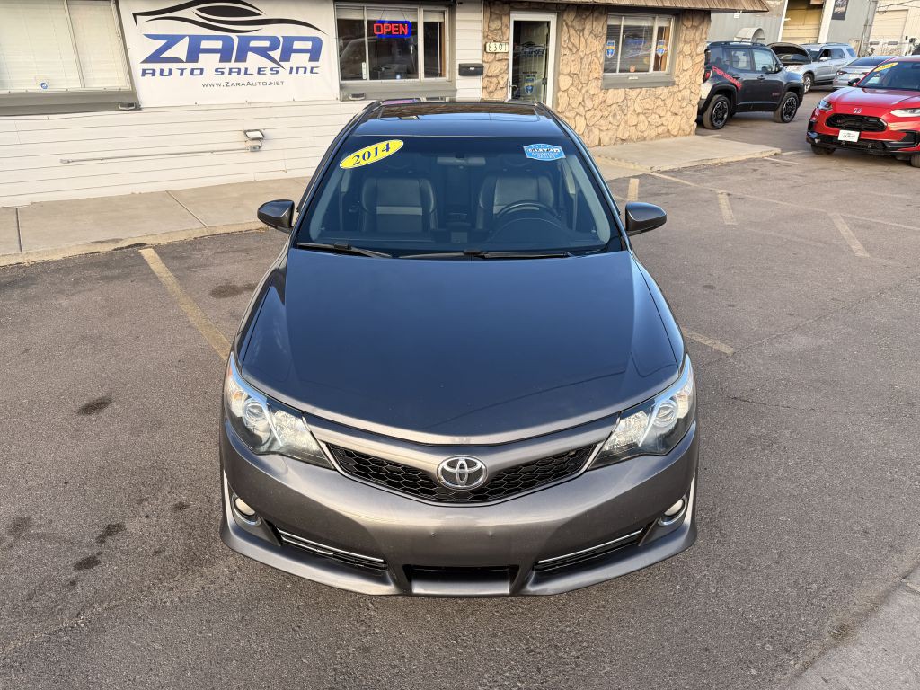2014 Toyota Camry Image 10
