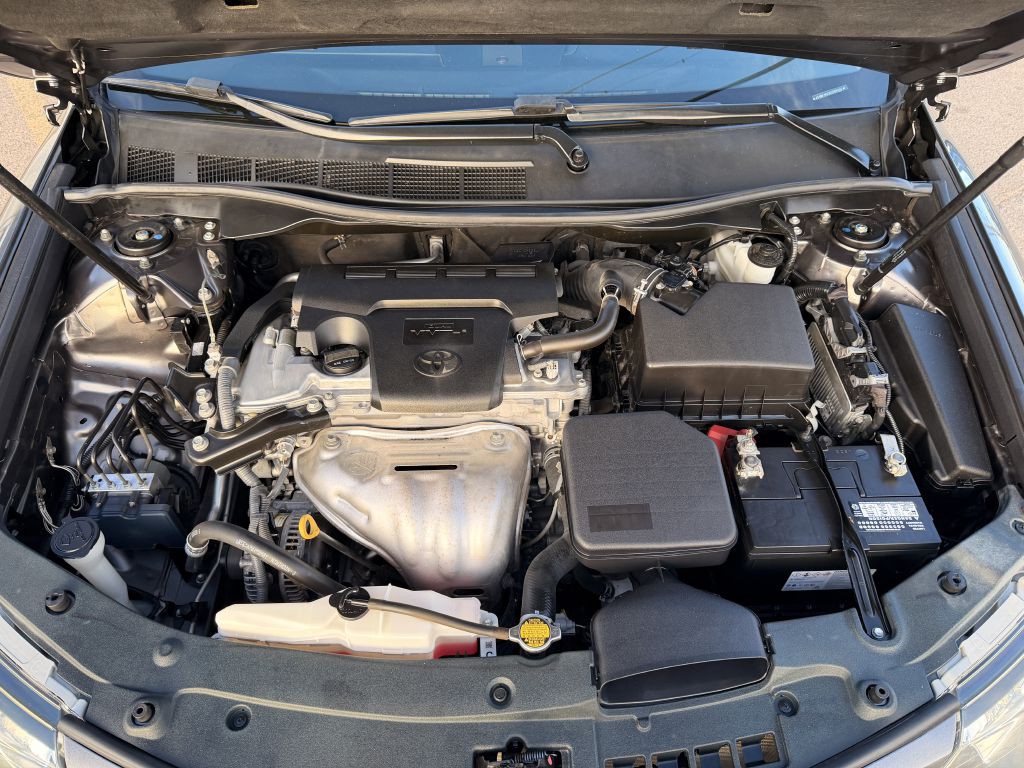 2014 Toyota Camry Image 23