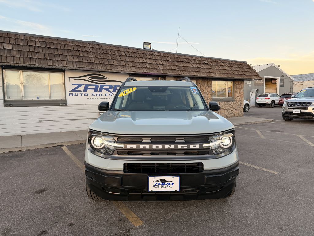 2023 Ford Bronco Image 2
