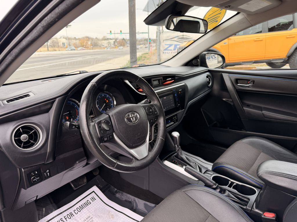 2017 Toyota Corolla Image 10