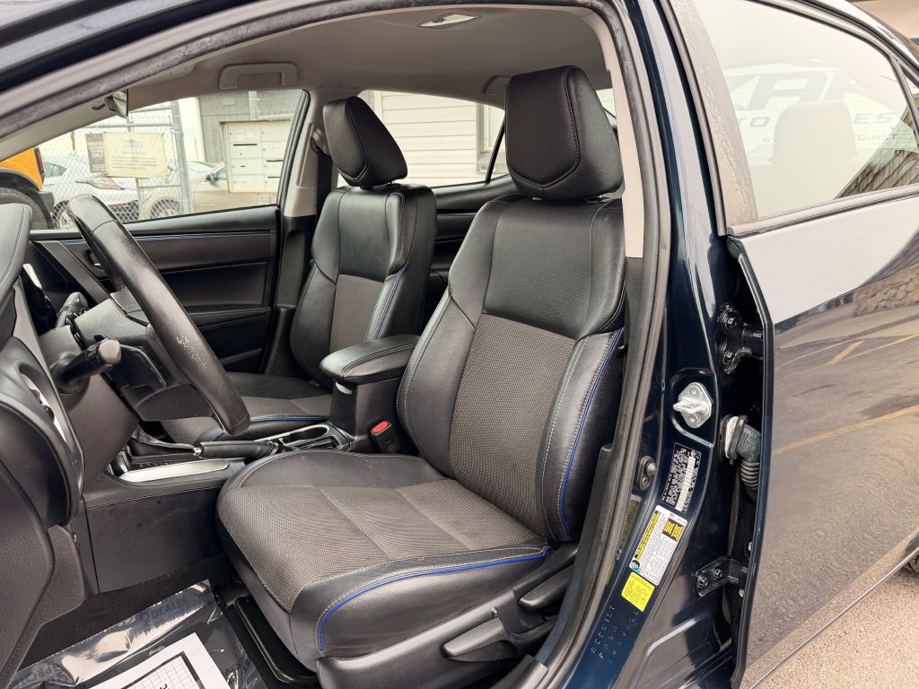 2017 Toyota Corolla Image 12