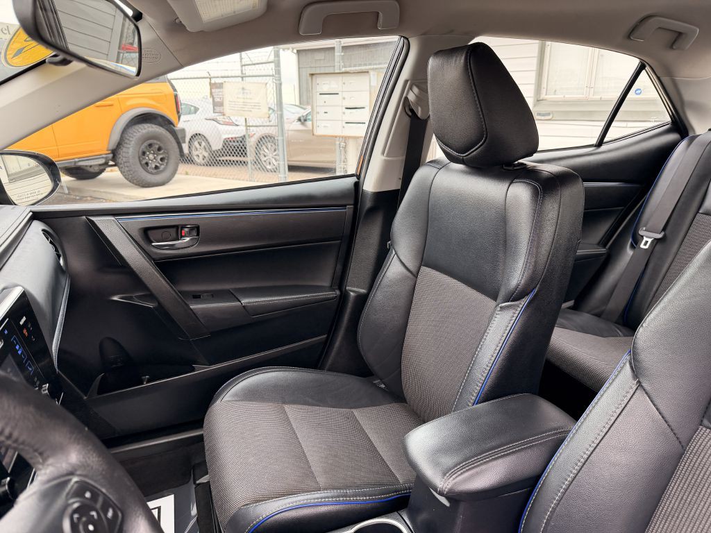 2017 Toyota Corolla Image 13