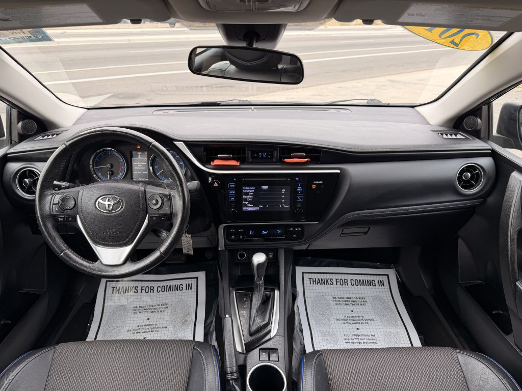 2017 Toyota Corolla Image 16