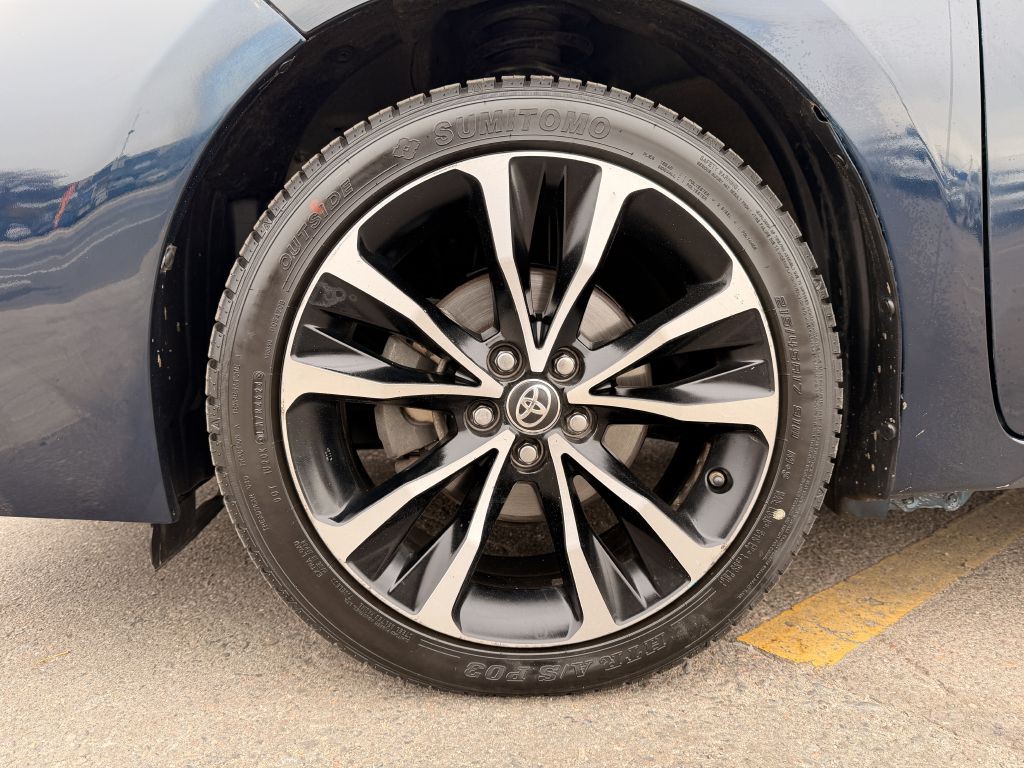 2017 Toyota Corolla Image 25