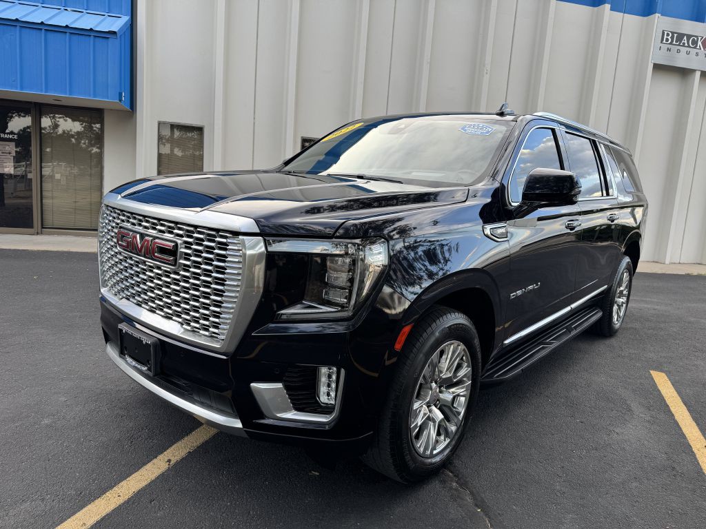 2022 GMC Yukon Image 3