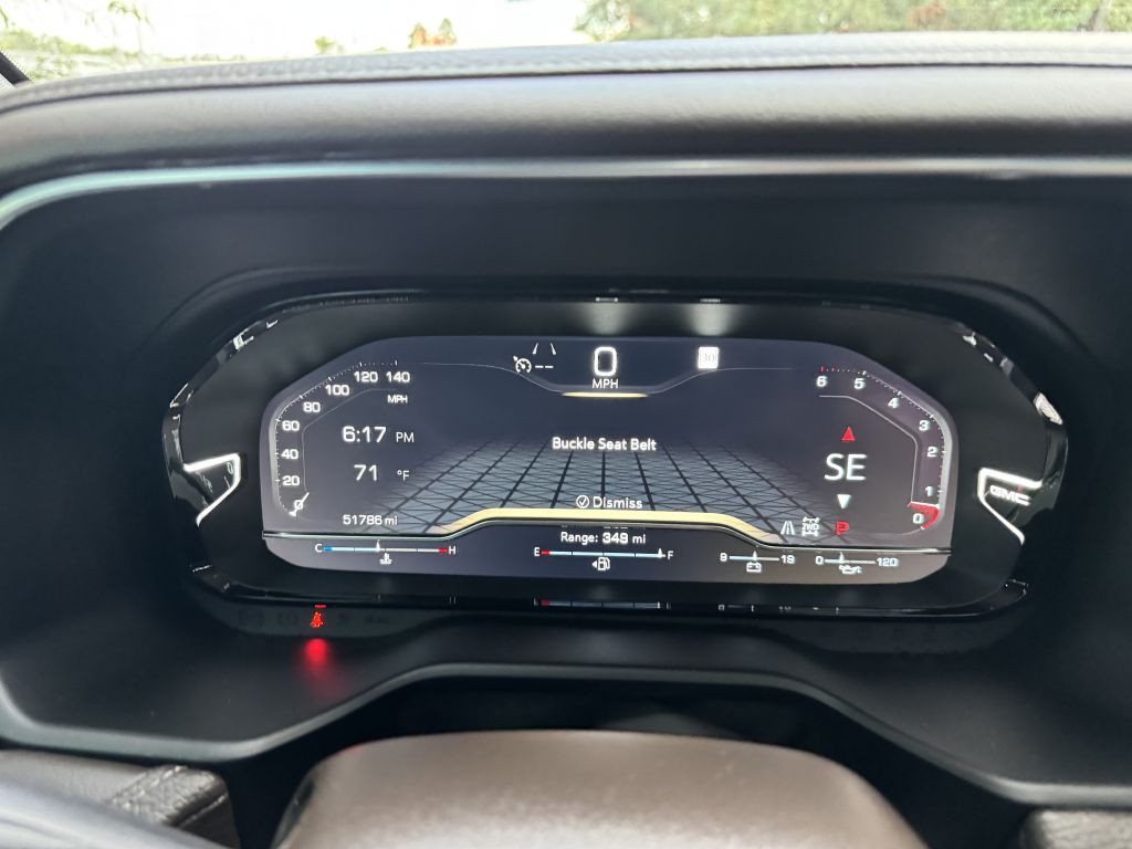 2022 GMC Yukon Image 24