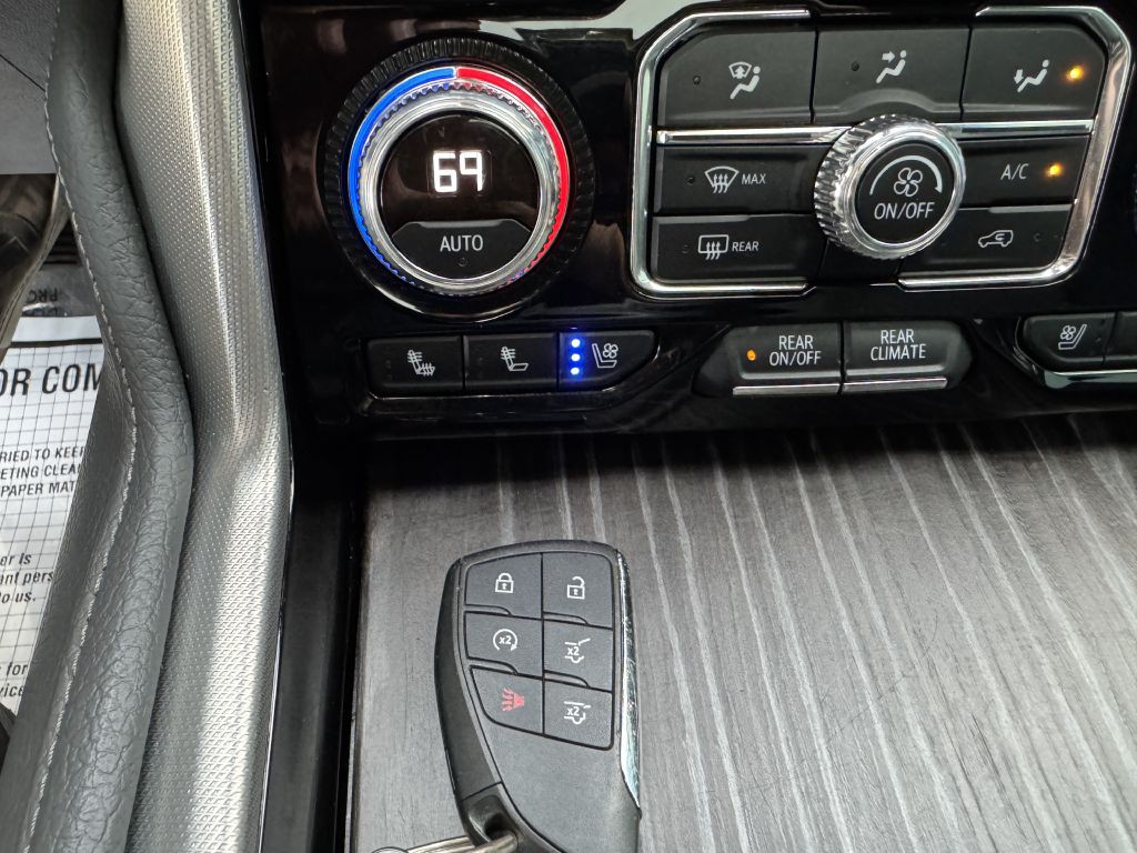 2022 GMC Yukon Image 26