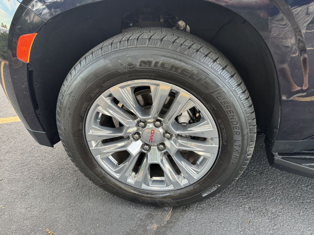 2022 GMC Yukon Image 35