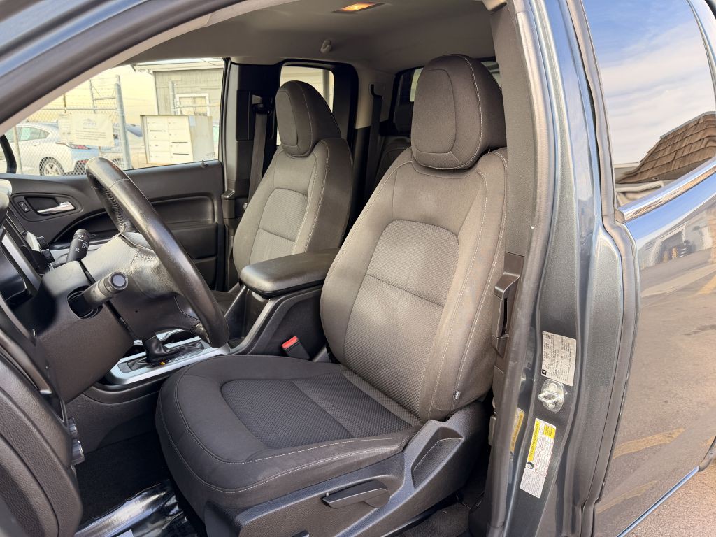 2015 Chevrolet Colorado Image 13