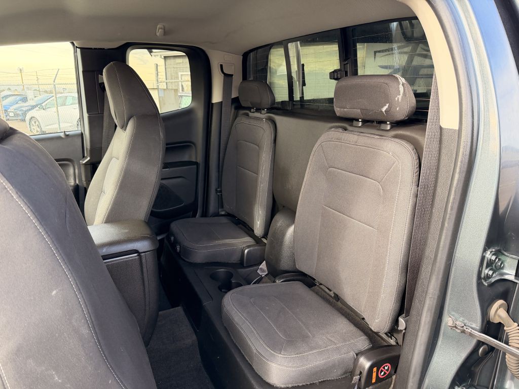 2015 Chevrolet Colorado Image 17