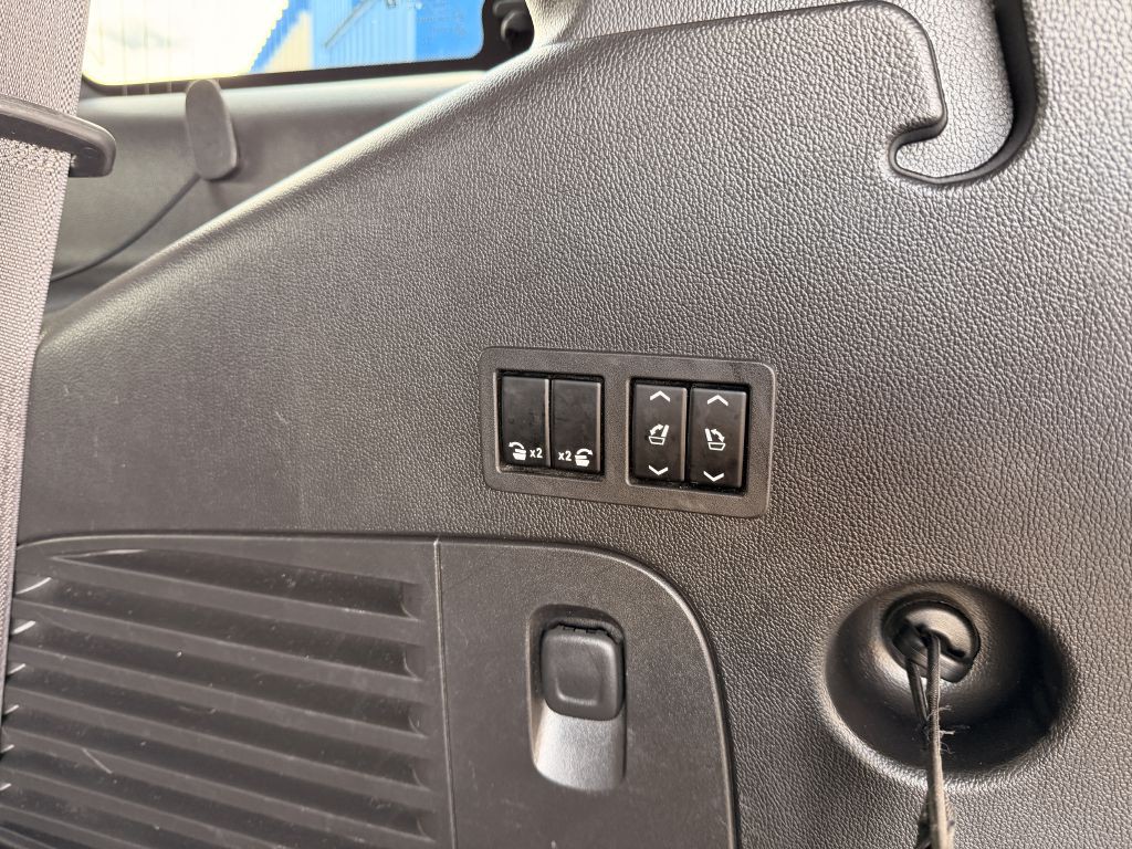 2015 GMC Yukon Image 30