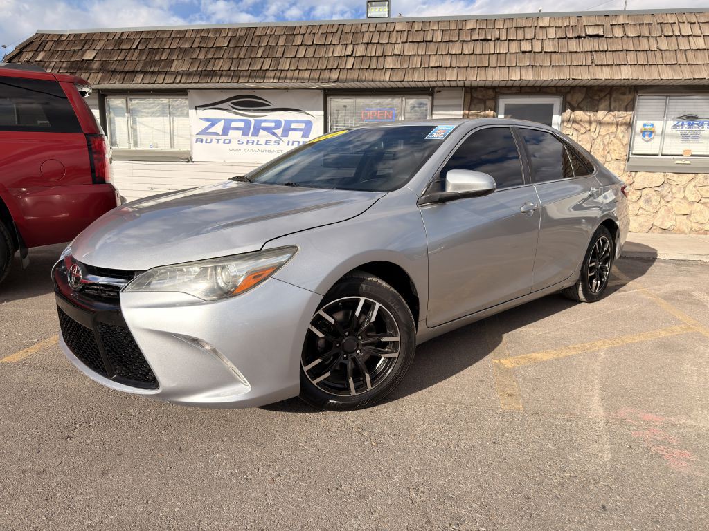 2016 Toyota Camry Image 1