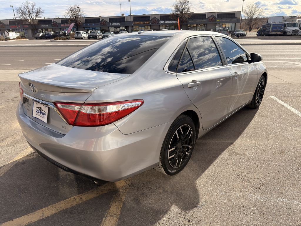 2016 Toyota Camry Image 7