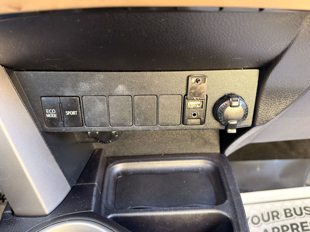 2018 Toyota Rav4 Image 23