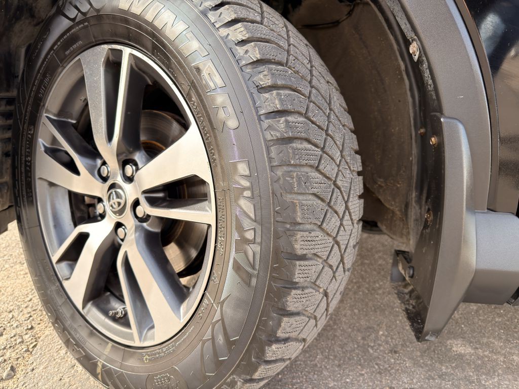 2018 Toyota Rav4 Image 27