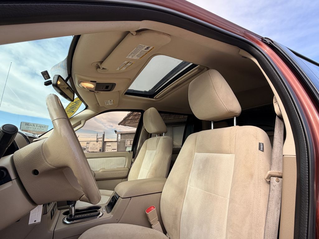 2009 Ford Explorer Image 16