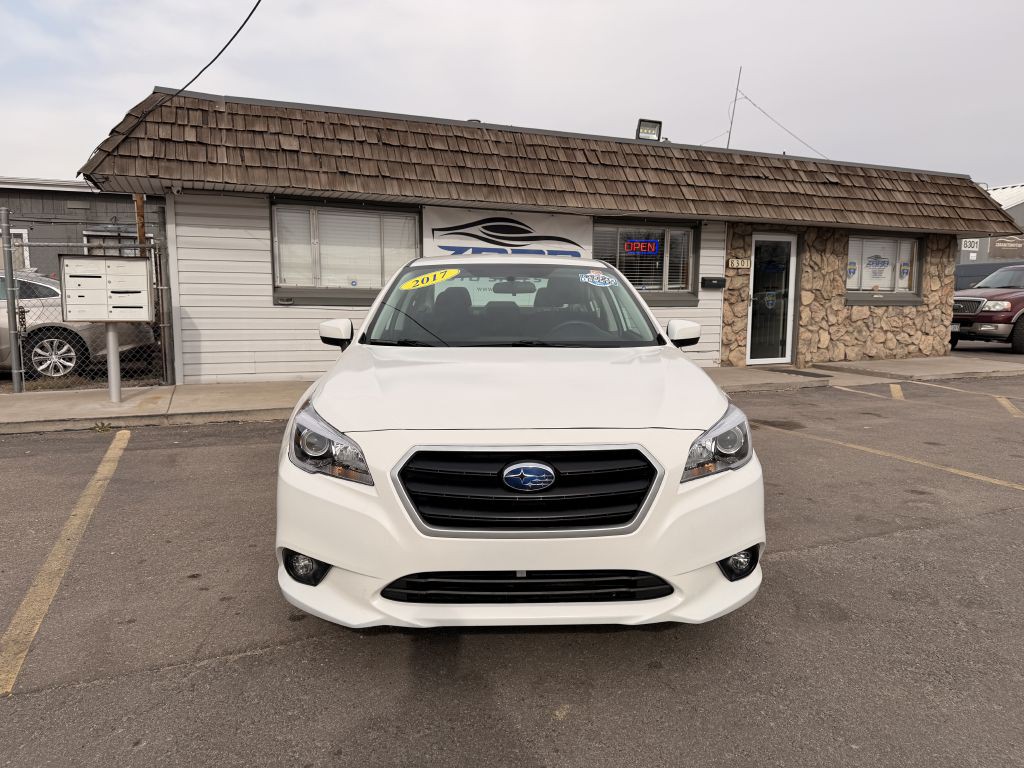 2017 Subaru Legacy Image 2