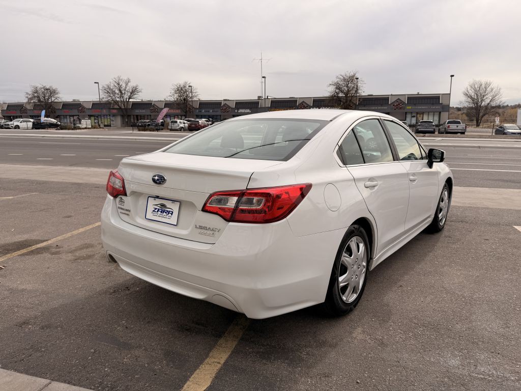 2017 Subaru Legacy Image 7