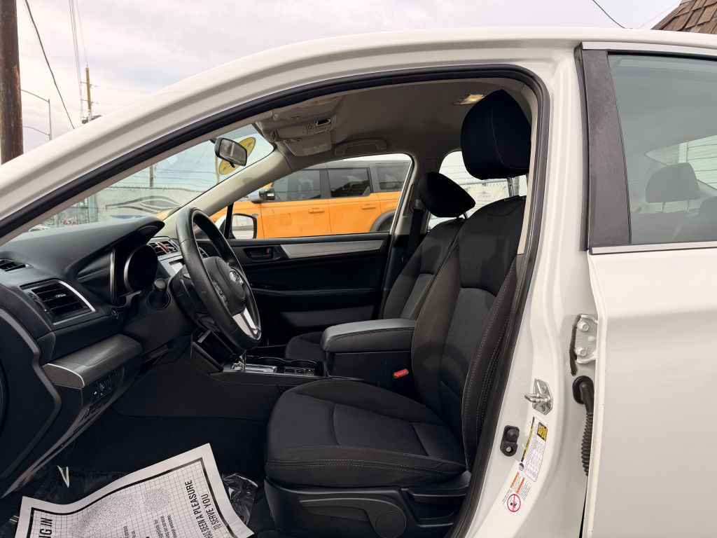 2017 Subaru Legacy Image 12