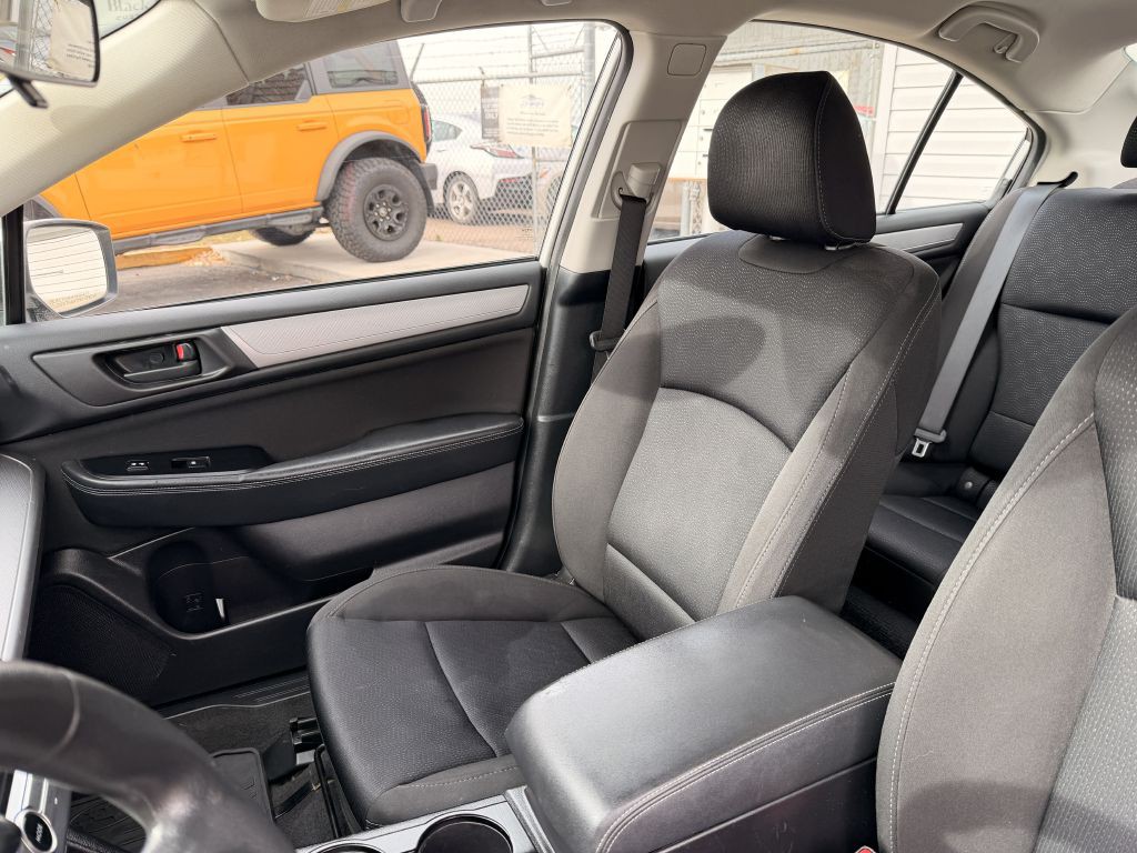 2017 Subaru Legacy Image 14