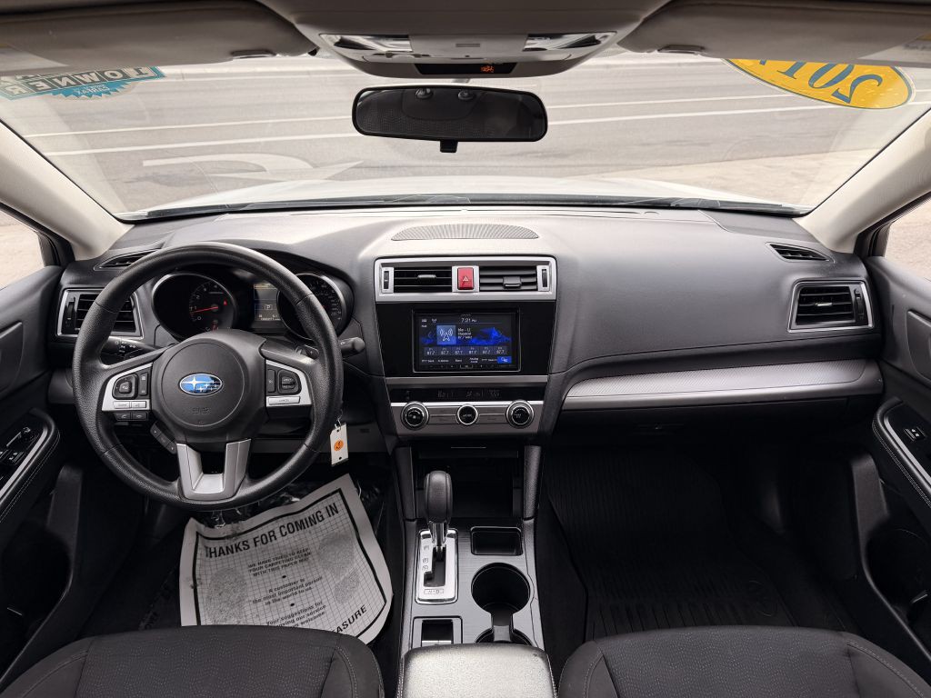 2017 Subaru Legacy Image 17