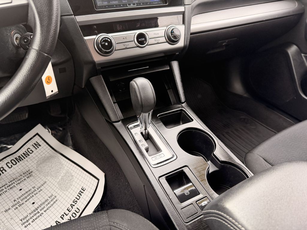 2017 Subaru Legacy Image 19