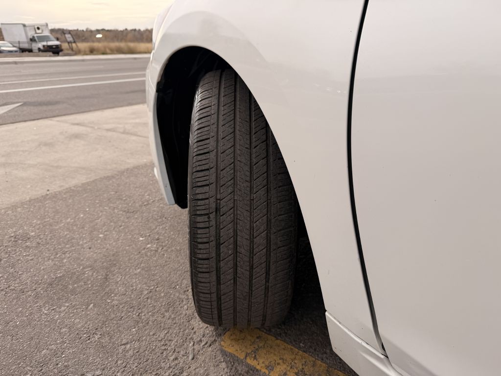 2017 Subaru Legacy Image 27