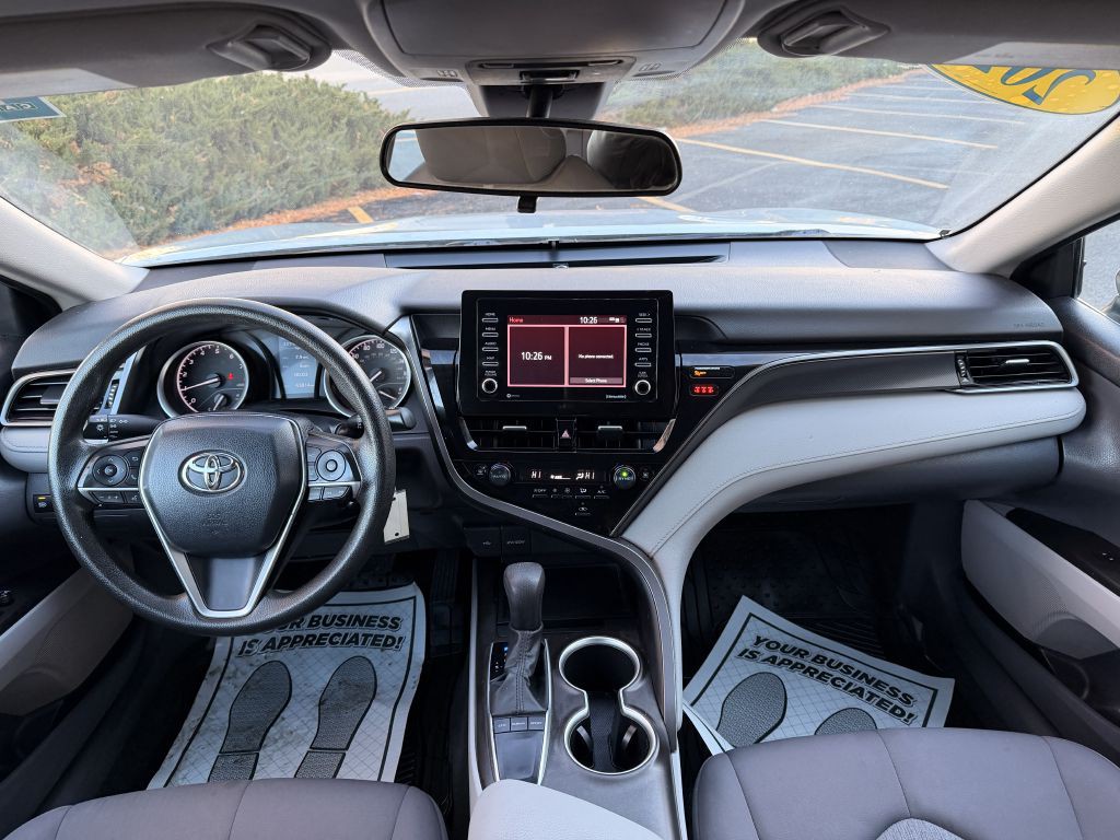 2023 Toyota Camry Image 17