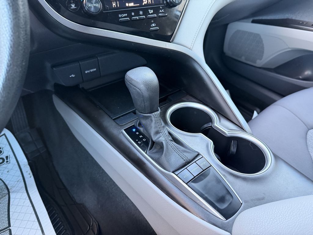 2023 Toyota Camry Image 19