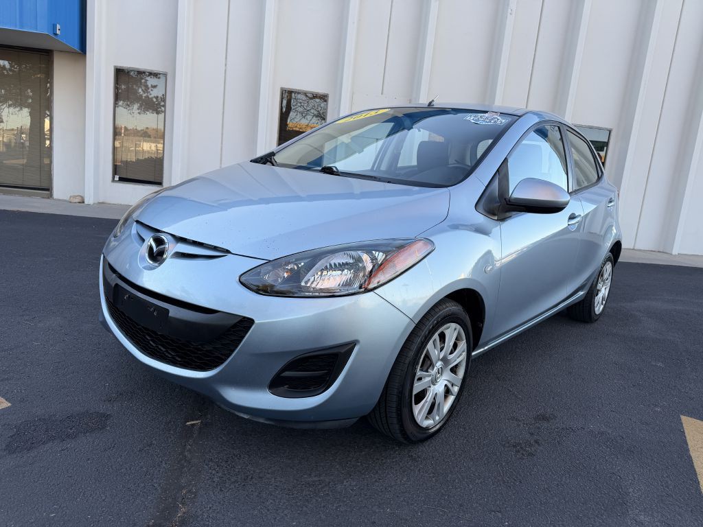 2013 Mazda Mazda2 Image 3
