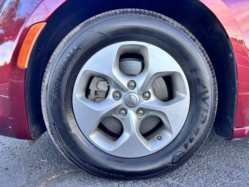 2017 Chrysler Pacifica Image 31