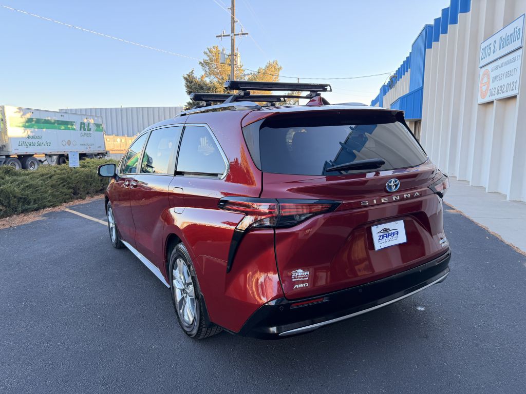 2023 Toyota Sienna Image 5