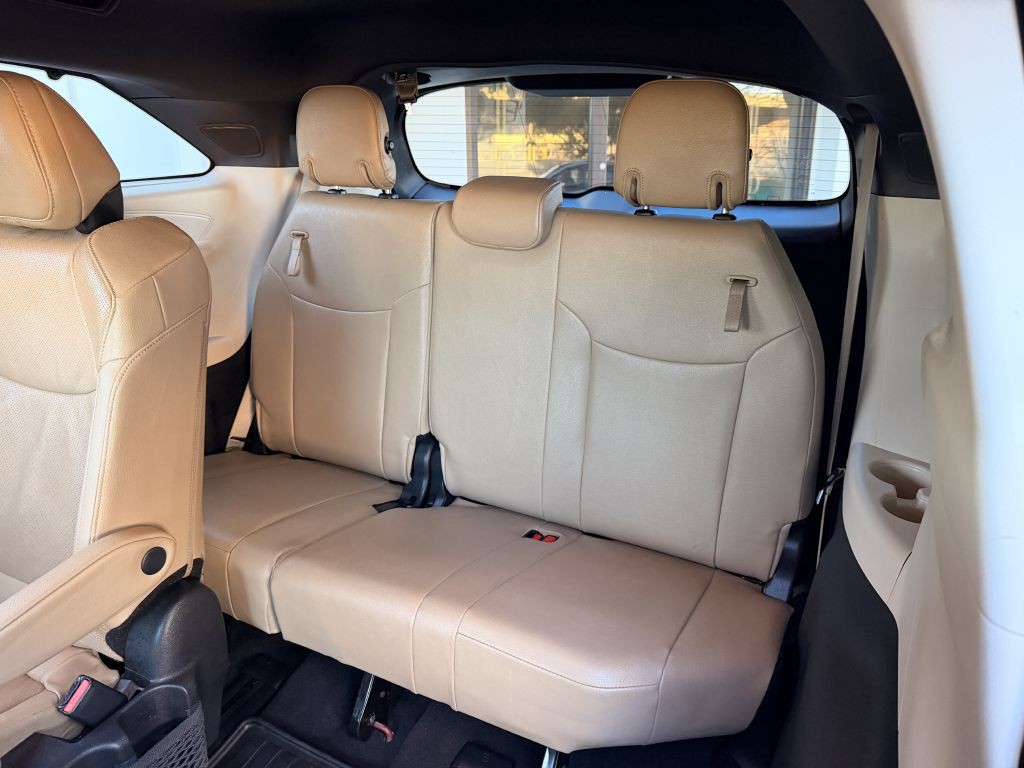 2023 Toyota Sienna Image 19