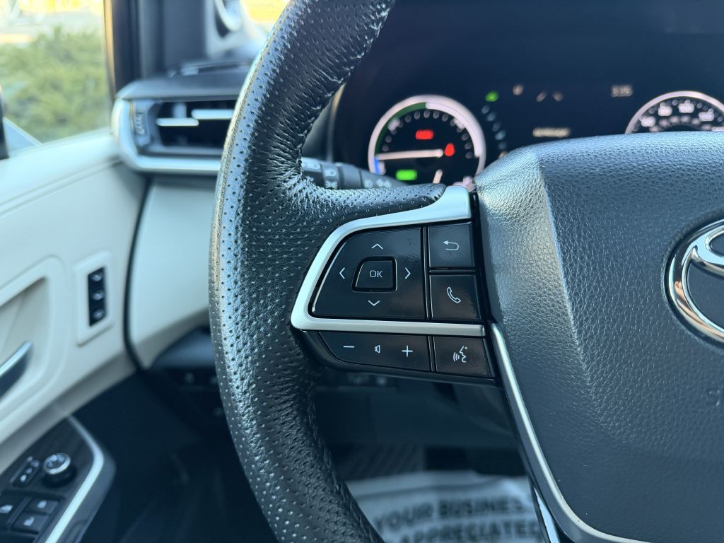 2023 Toyota Sienna Image 28