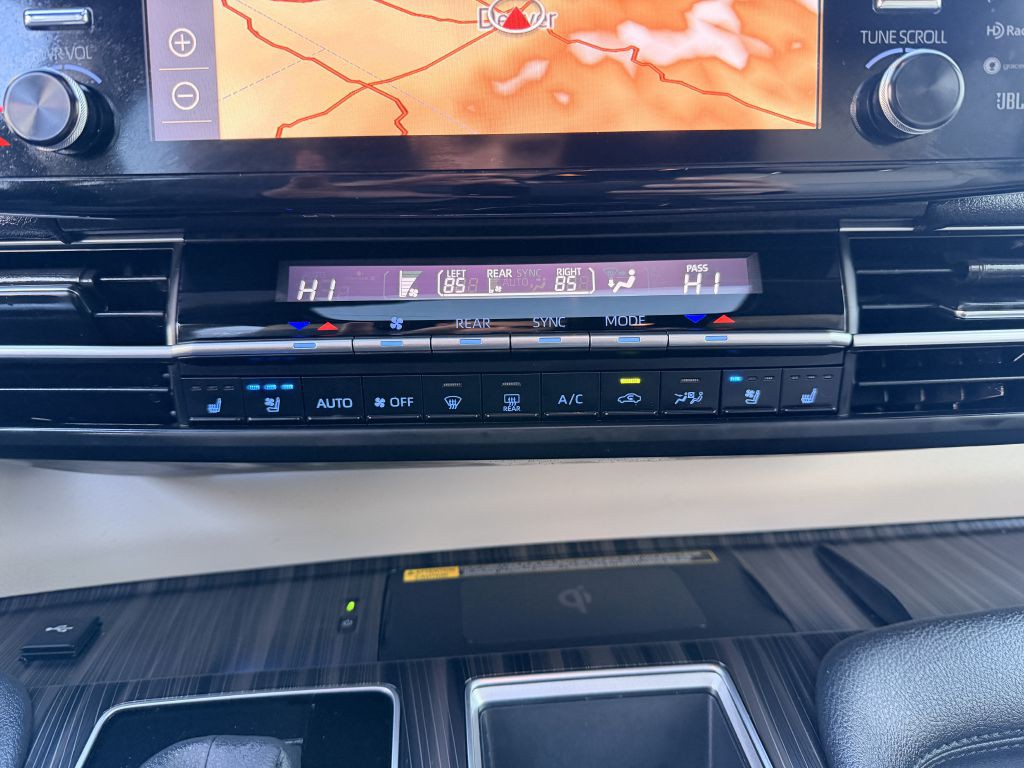 2023 Toyota Sienna Image 31