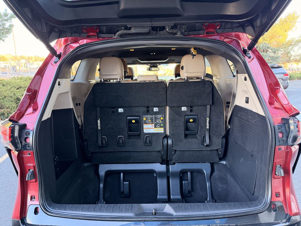 2023 Toyota Sienna Image 34
