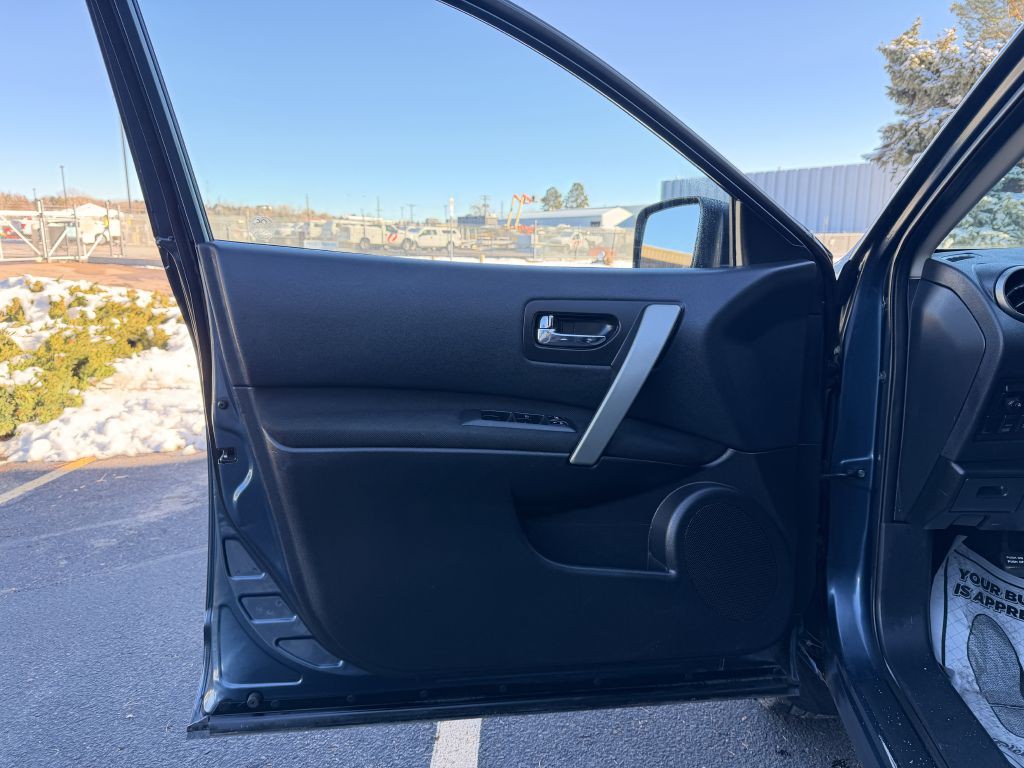 2013 Nissan Rogue Image 16