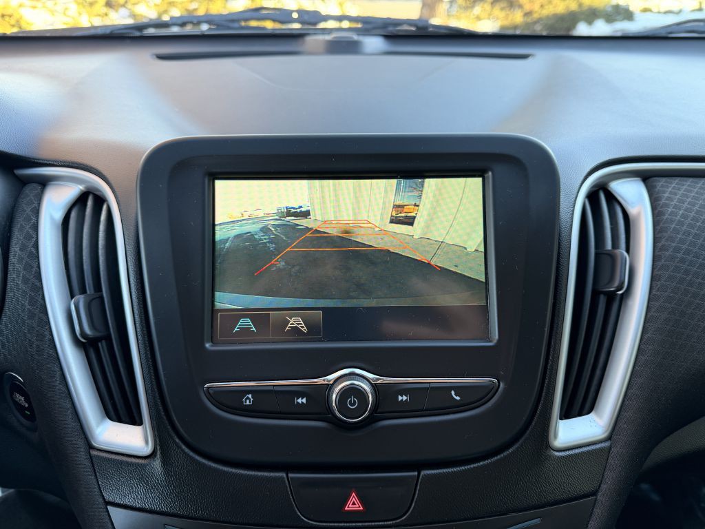 2017 Chevrolet Malibu Image 22