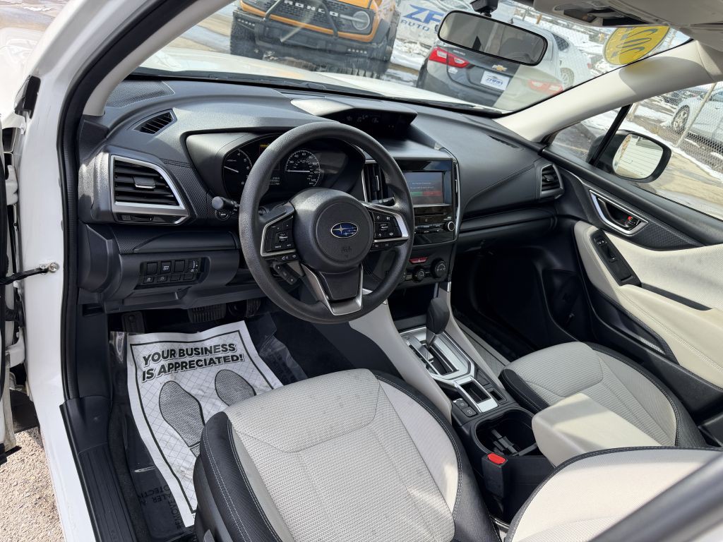 2022 Subaru Forester Image 14