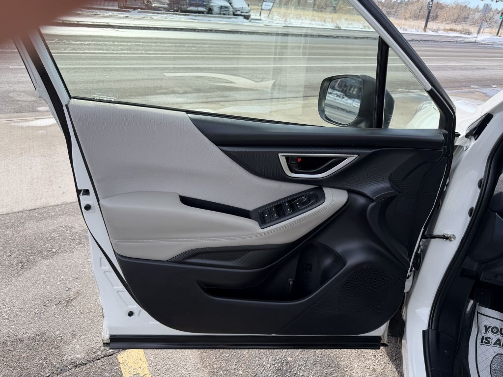 2022 Subaru Forester Image 15