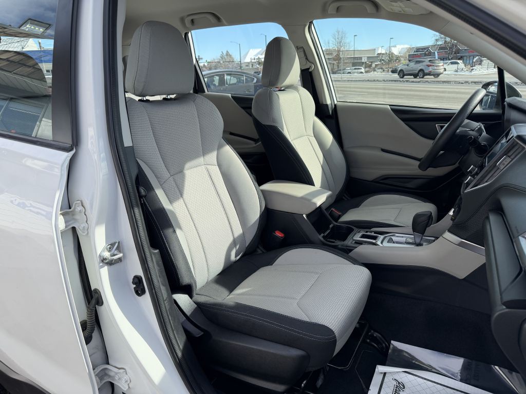 2022 Subaru Forester Image 24
