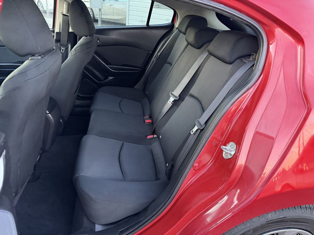 2016 Mazda Mazda3 Image 16