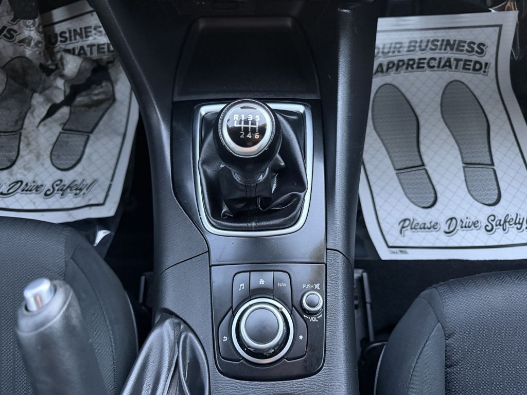 2016 Mazda Mazda3 Image 19