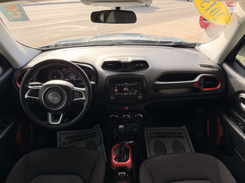 2015 Jeep Renegade Image 17